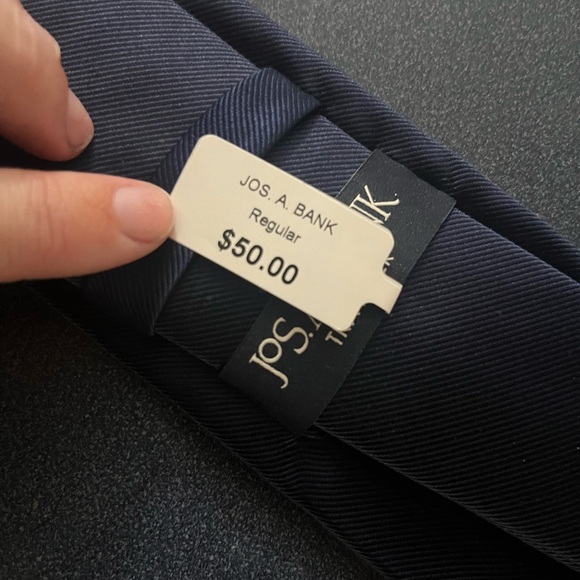 Men’s Tie - Picture 3 of 3